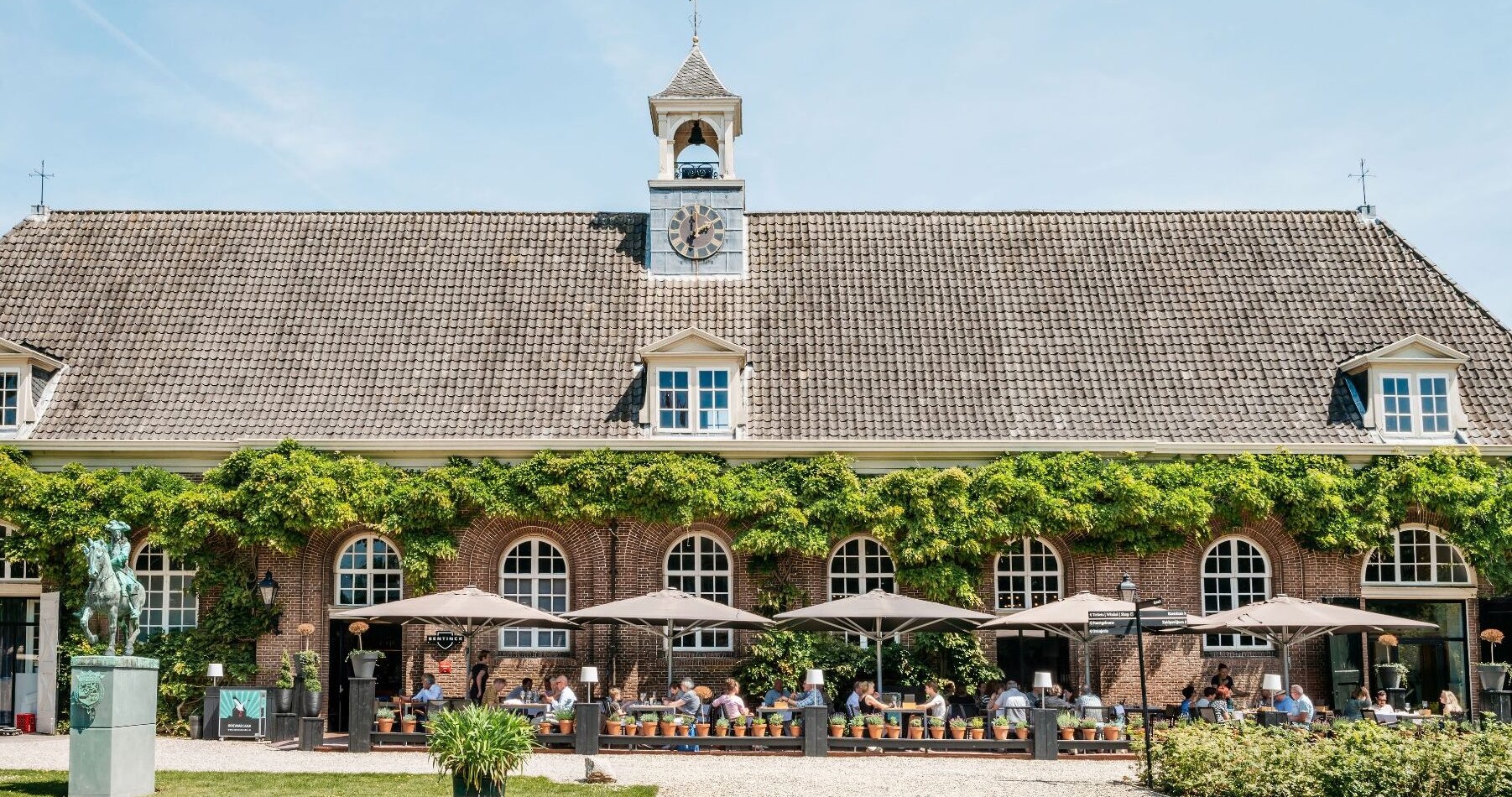 In mei 2019 organiseerden Swijnenburg en Straight Line Leadership samen het evenement "Horecaleiders" in het Koetshuis van Buitenplaats Amerongen